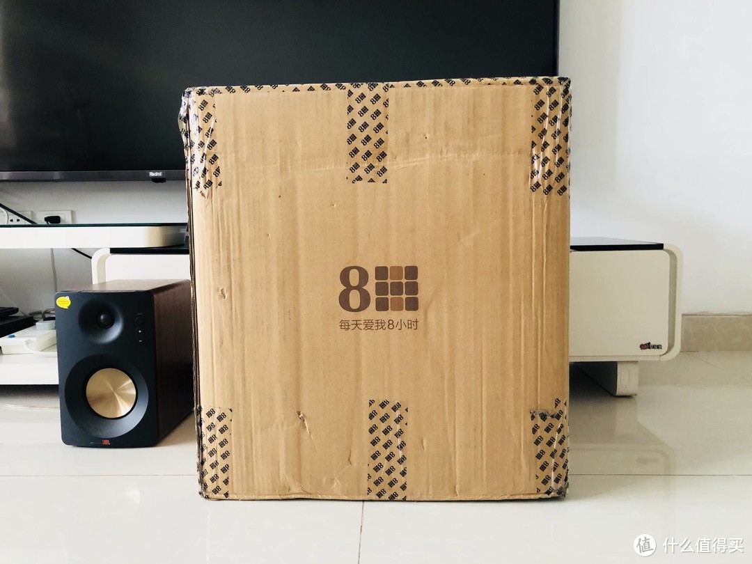 材料环保的8H生态无醛时尚床头柜，小而收纳功能强悍